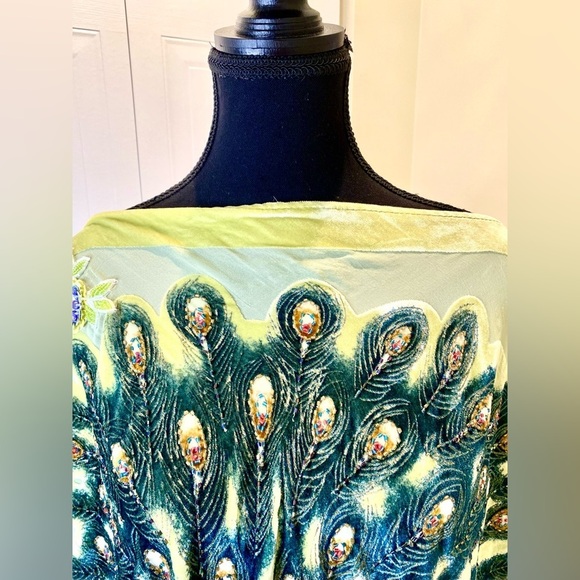 🦚 Vintage Lace couture poncho,velvet,sequins,hand stitched peacock & beading ✨ - Picture 7 of 12